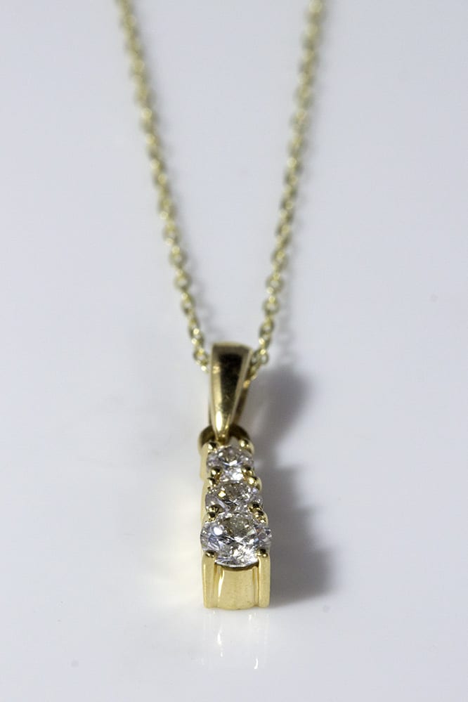 14k Yellow Gold 3 Stone Vertically Set Diamond Pendant James 14k Yellow Gold 3 Stone Vertically Set Diamond Pendant