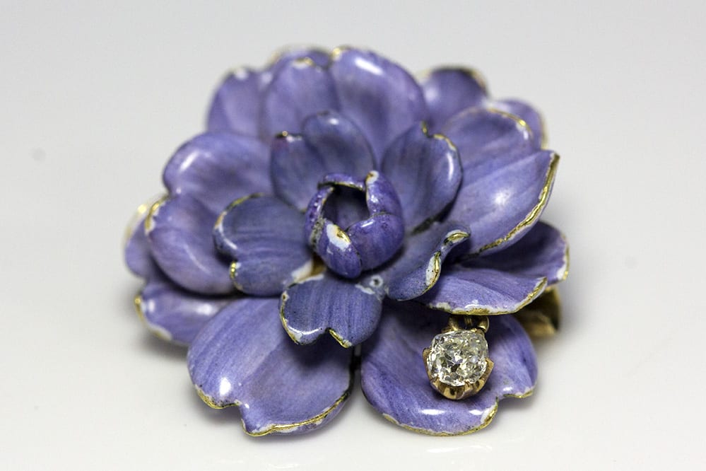 14k Yellow Gold Chrysanthemum Lavender Enameled Flower Pin with OMC Diamond  Accent – D20