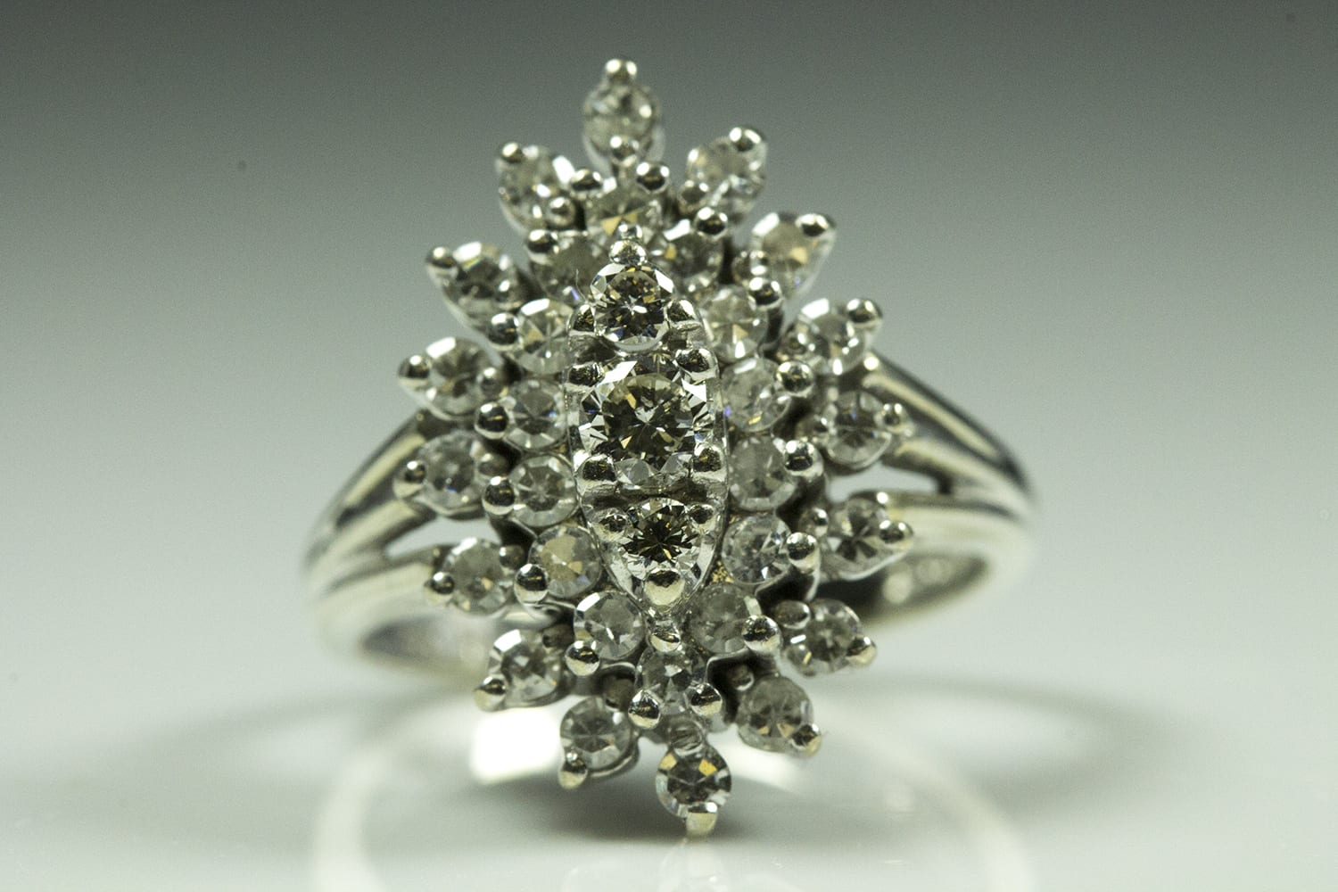14K White Gold Diamond Cluster Ring 