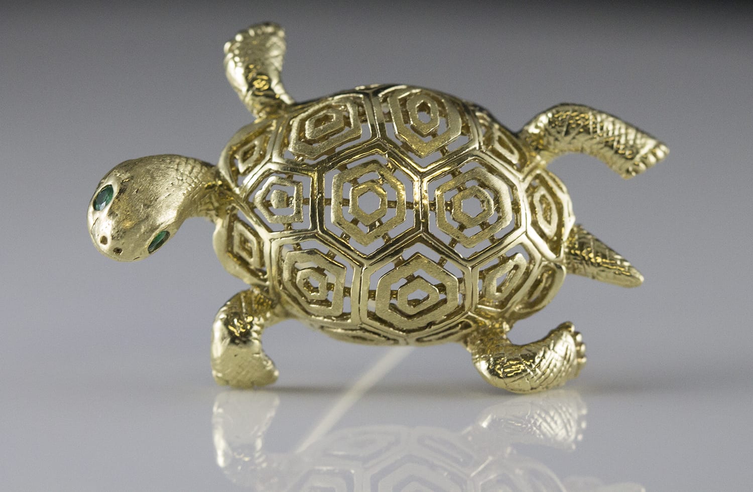 New Wall turtle brooch BHAW09